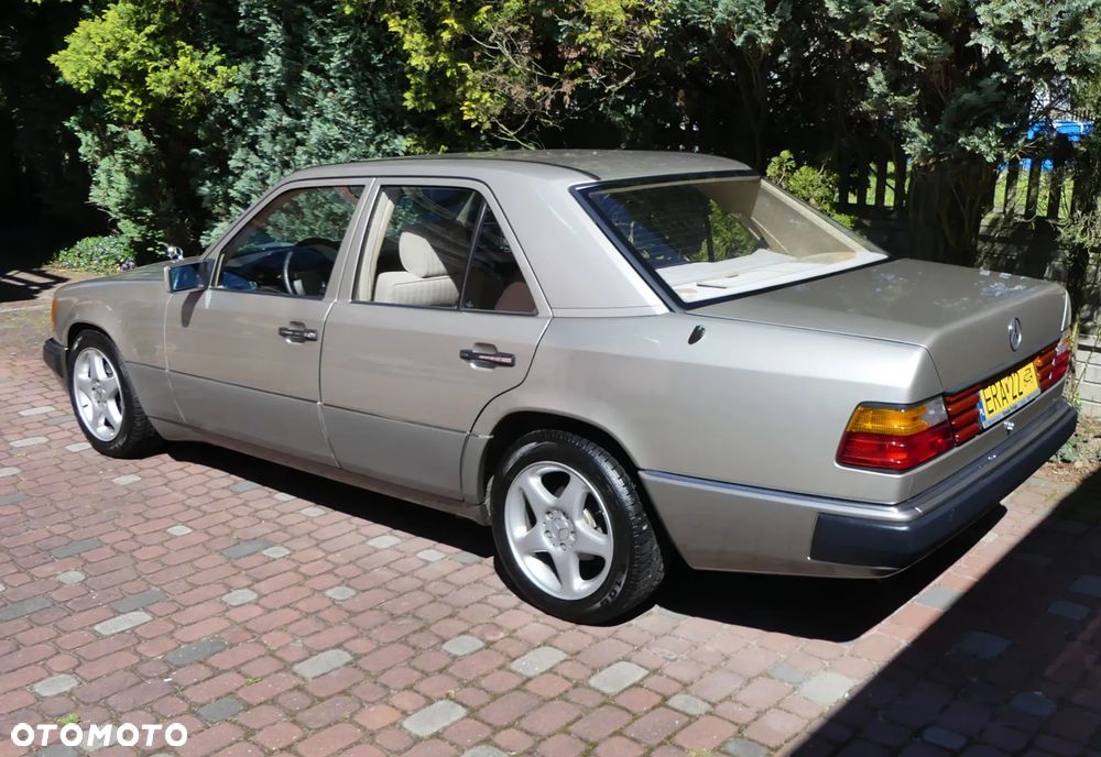 Mercedes-Benz W124 (1984-1993) - 2