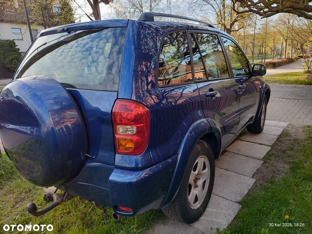 Toyota RAV4 - 8