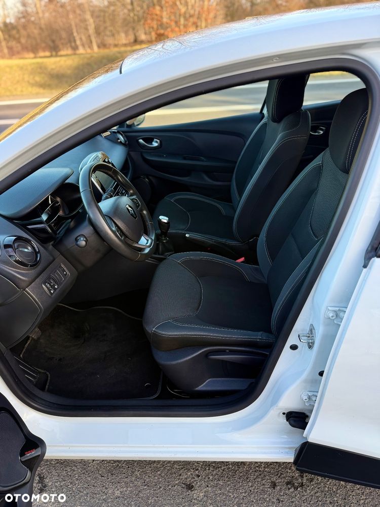 Renault Clio 0.9 TCe Techno Feel - 19