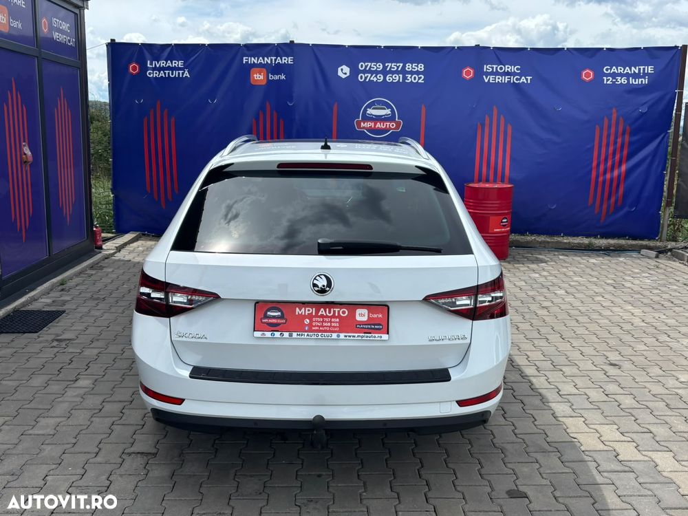 Skoda Superb 2.0 TDI DSG Ambition - 10