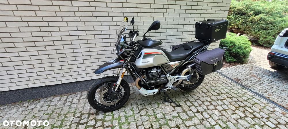 Moto Guzzi V85 - 37