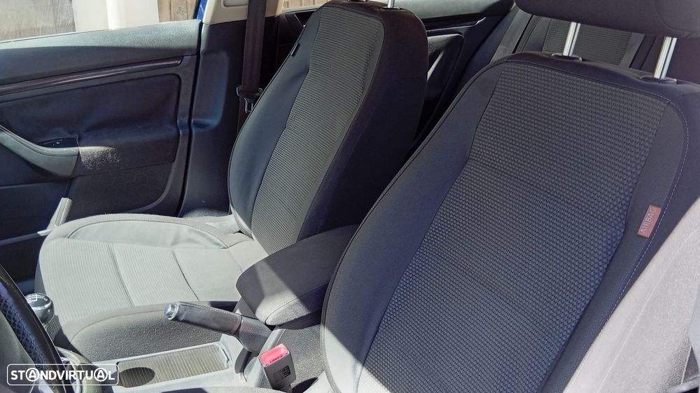 VW Golf Variant 1.6 TDi Confortline - 12