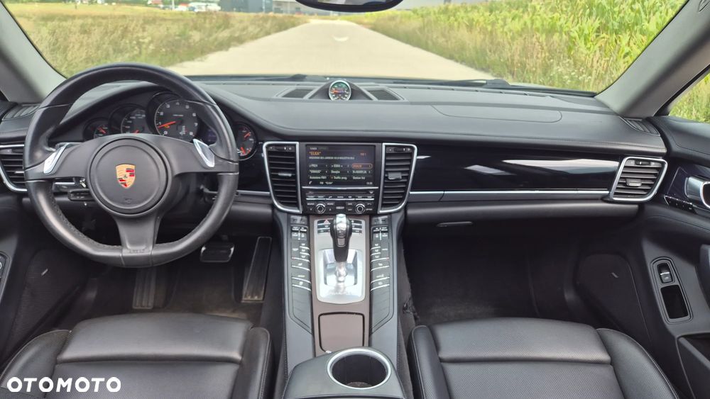 Porsche Panamera - 9