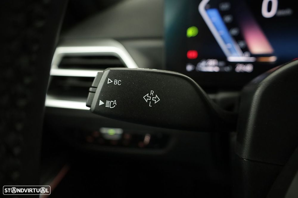 BMW 330 e Edição Desportiva M Auto - 16