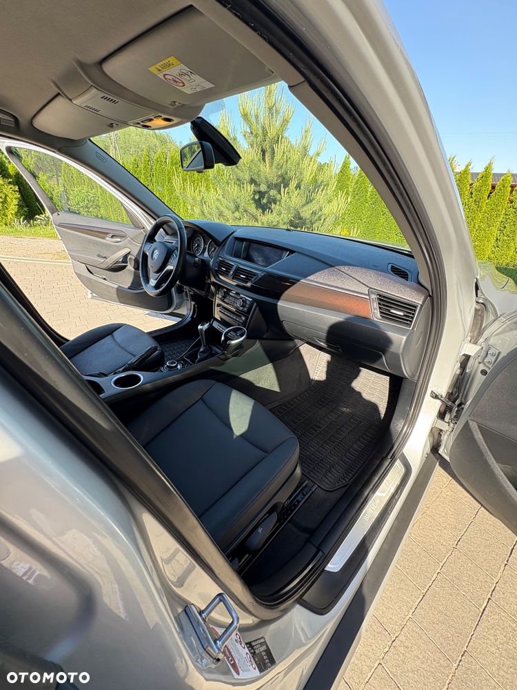 BMW X1 xDrive18d Sport Line - 25