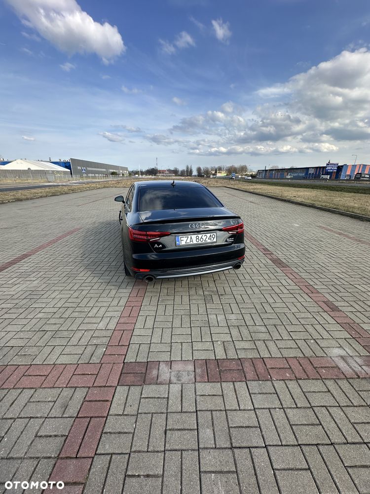 Audi A4 Limousine - 7