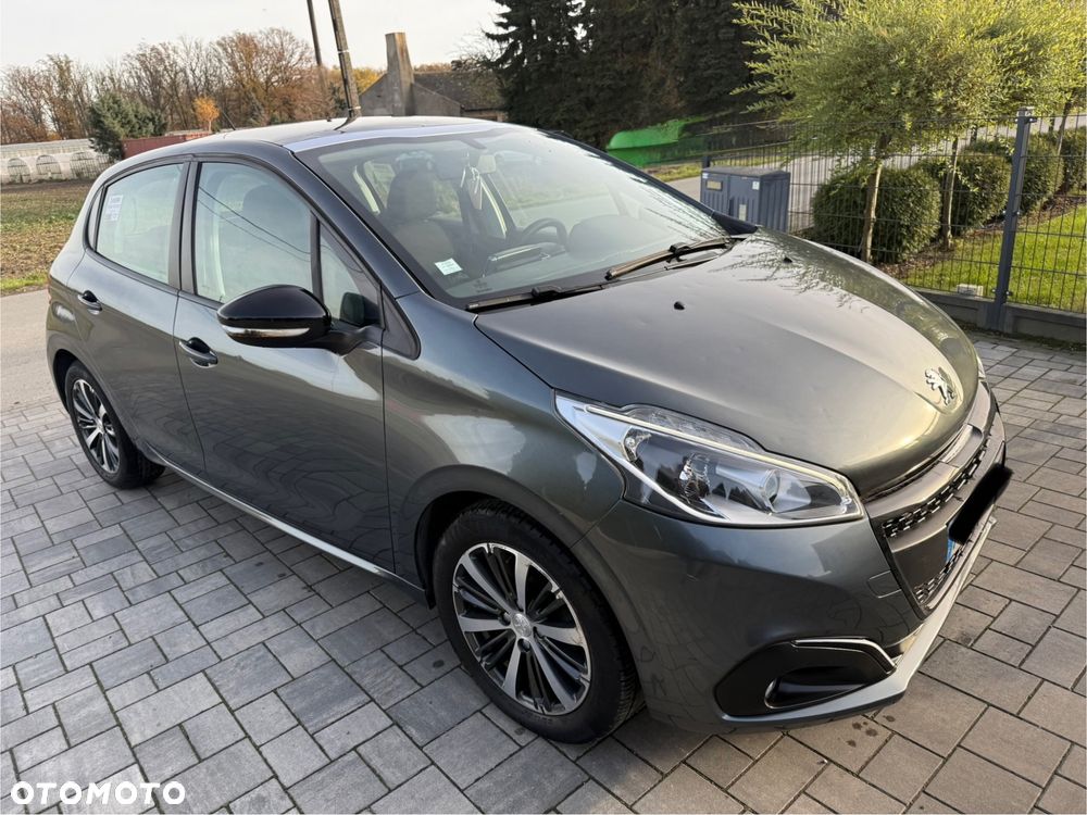 Peugeot 208 PureTech 82 Allure - 2