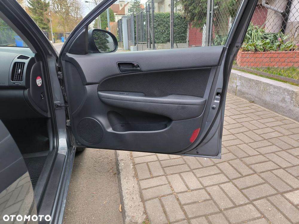 Hyundai i30 1.4 Blue Classic - 19