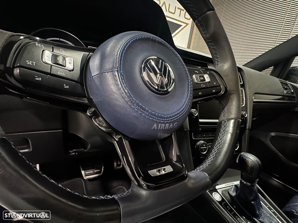 VW Golf R 4Motion BlueMotion DSG - 12