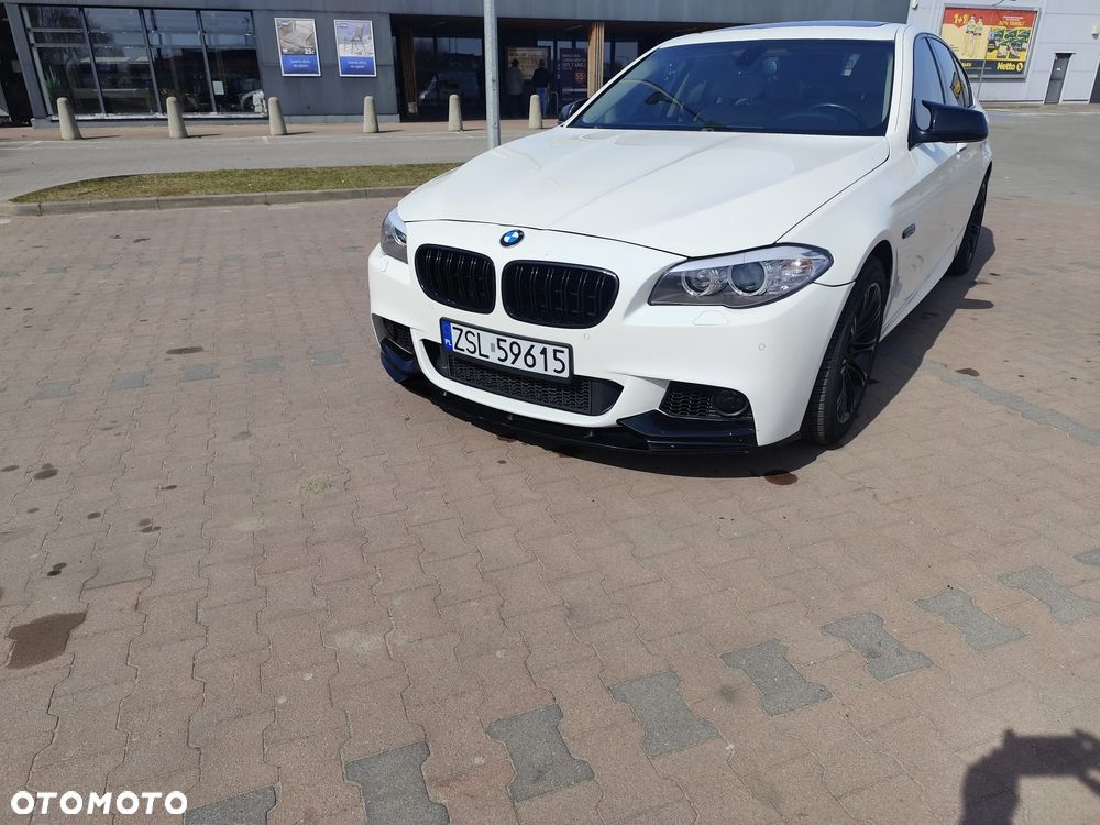 BMW Seria 5 528i - 3