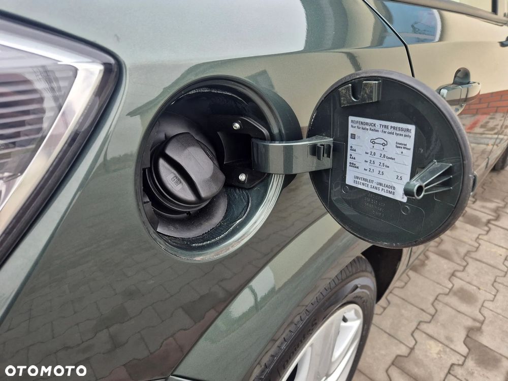 Opel Astra 1.6 Enjoy - 13