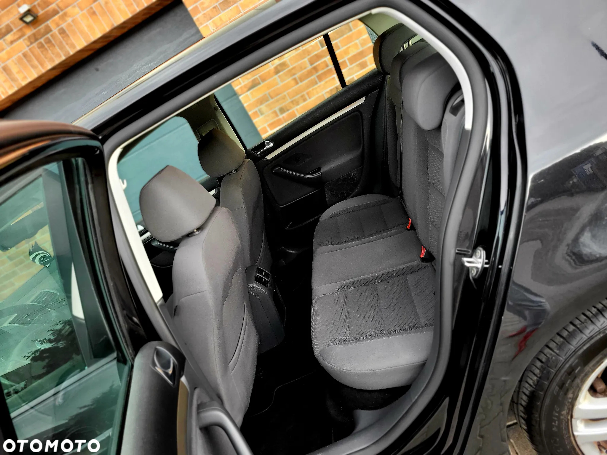 Volkswagen Golf - 21