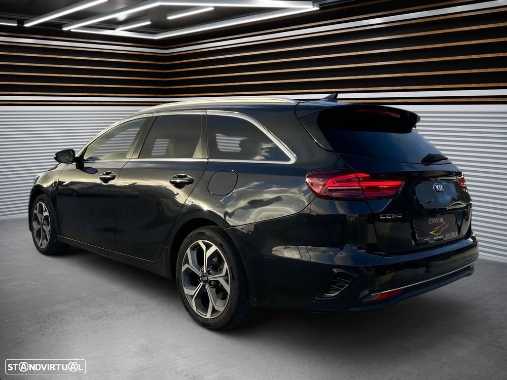 Kia Ceed SW 1.6 CRDi TX+SRF 7DCT - 14