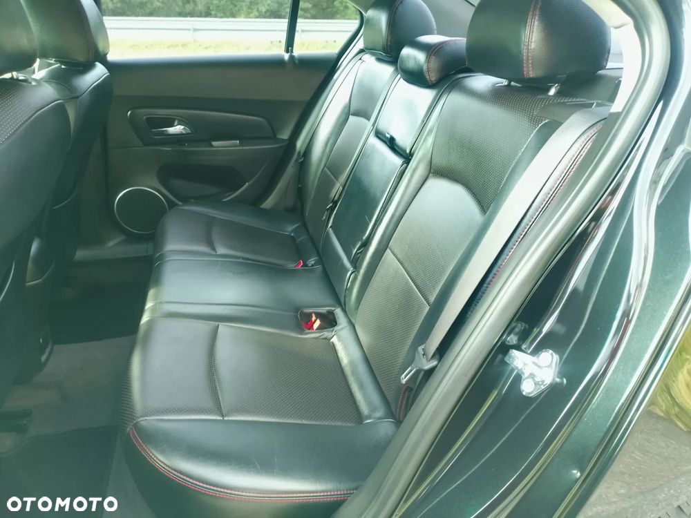 Chevrolet Cruze 1.8 LTZ - 21