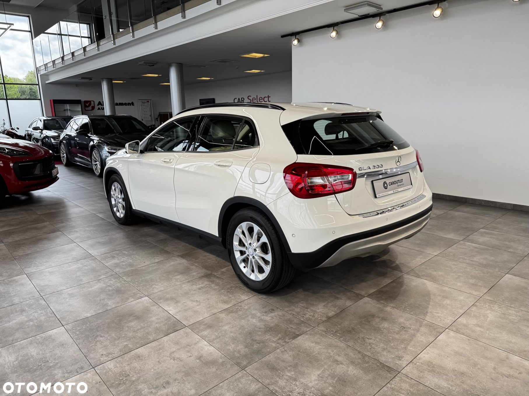 Mercedes-Benz GLA - 7
