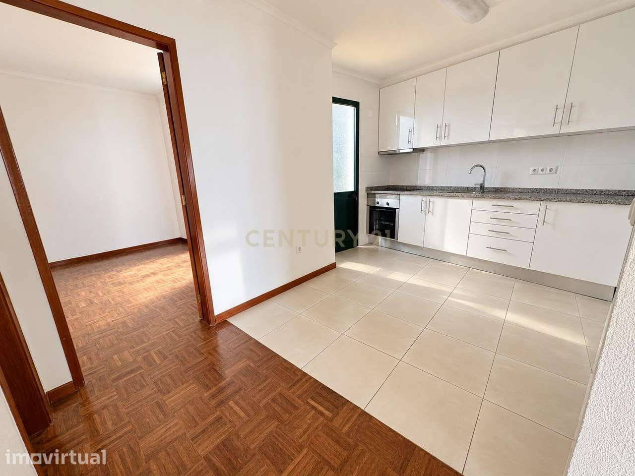 Apartamento T1 Renovado - Santa Maria Maior, Funchal - Grande imagem: 4/20