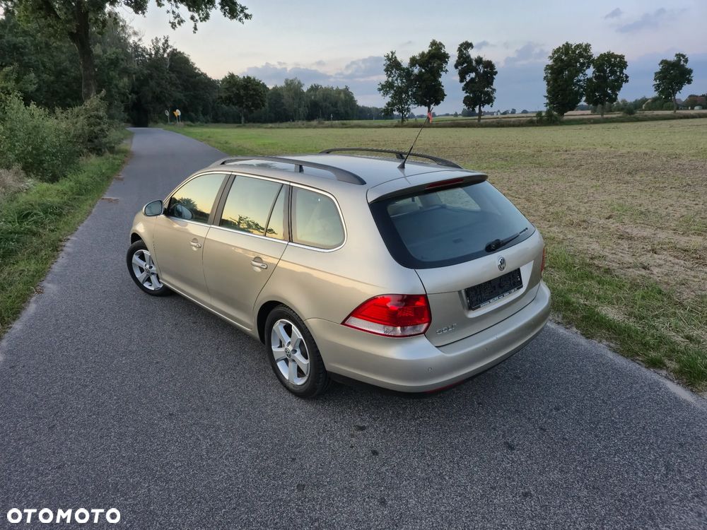 Volkswagen Golf V 1.6 Comfortline - 26