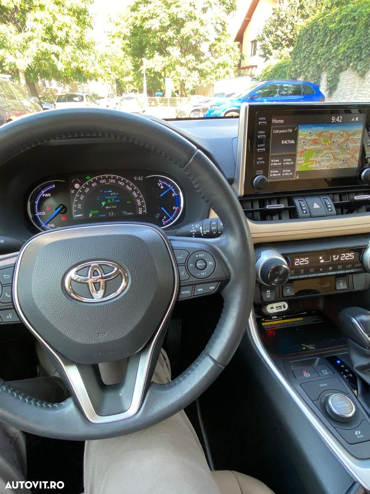 Toyota RAV4 - 13