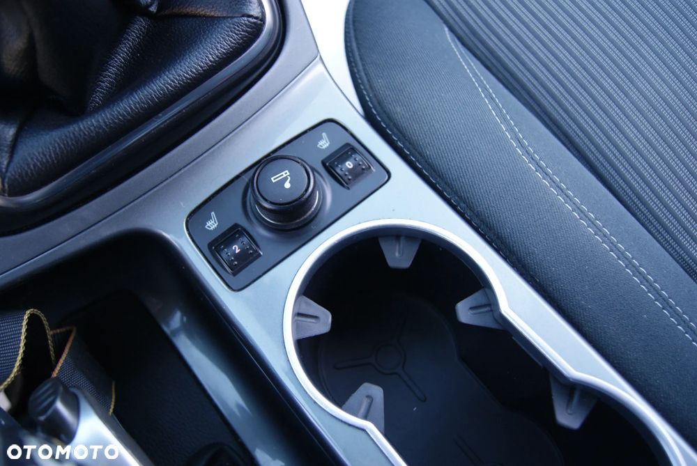 Ford C-MAX 1.6 TDCi Start-Stop-System Titanium - 30