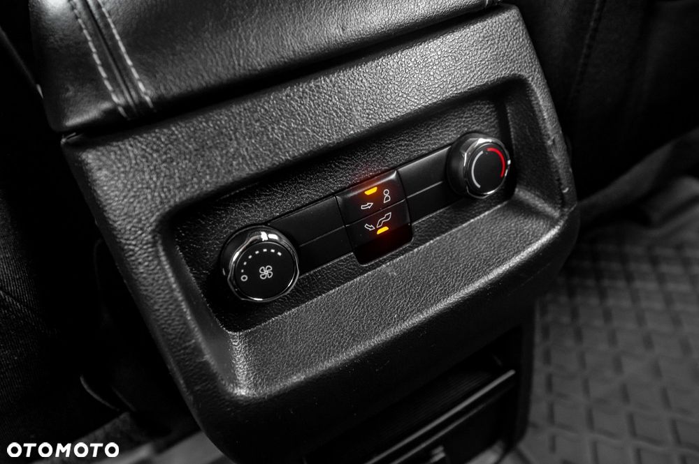 Ford Galaxy 2.0 TDCi Titanium PowerShift - 36