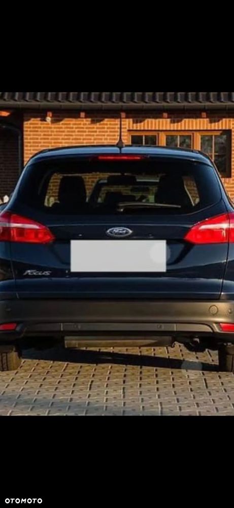 Ford Focus 1.6 SYNC Edition - 11