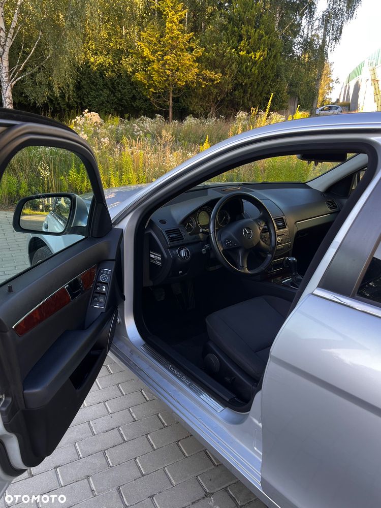 Mercedes-Benz Klasa C 200 Kompressor Classic - 8
