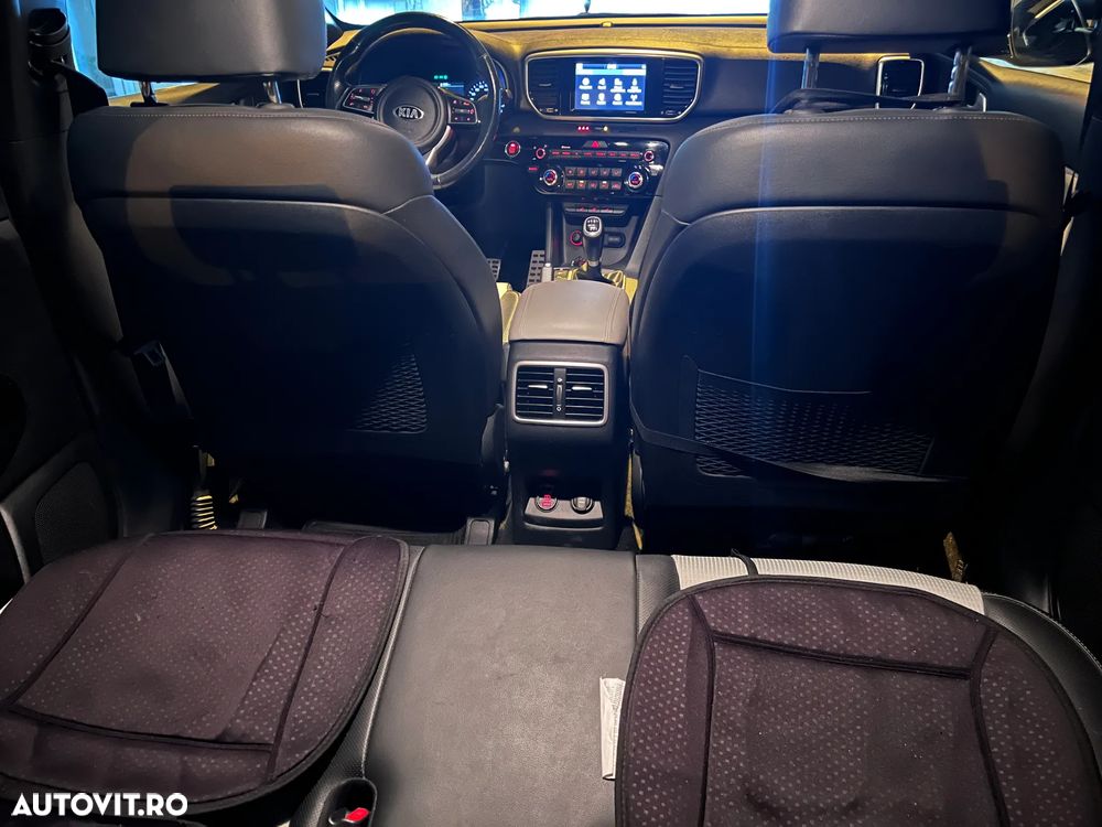 Kia Sportage 1.6 T-GDI 6MT 4x4 GT Line - 16