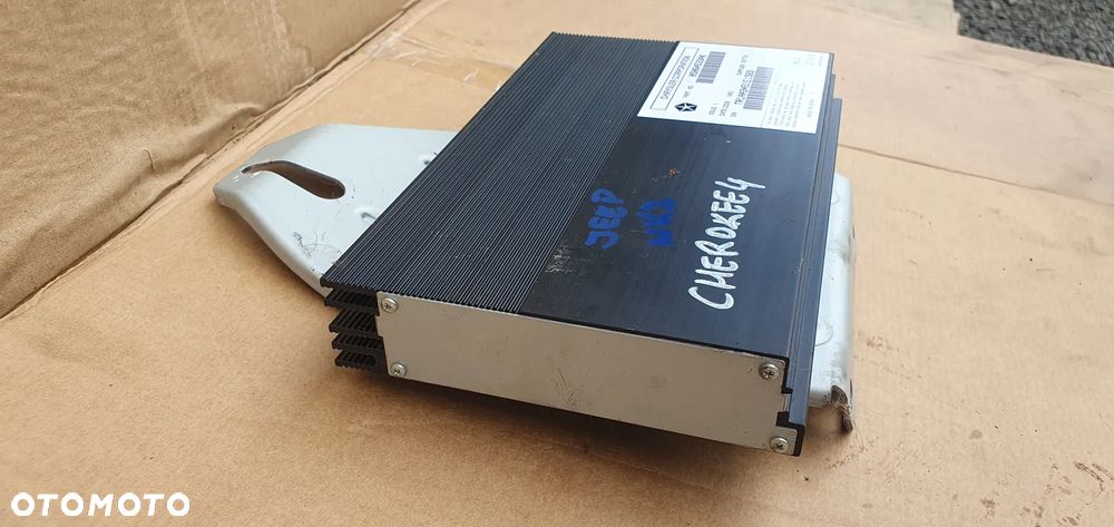 Wzmacniacz nagłośnienia Jeep Grand Cherokee IV WK2 05064533AK - 3