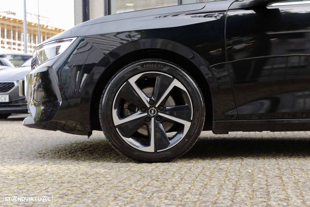 Opel Astra 1.5 D Elegance Aut. - 4