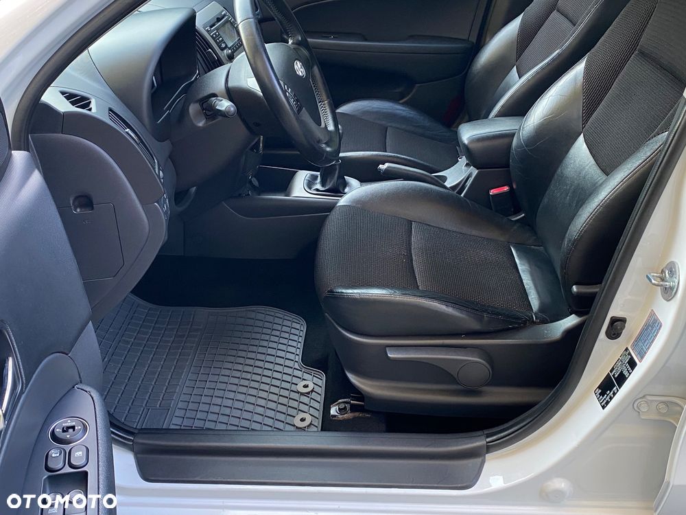 Hyundai i30 1.4 White Edition - 18