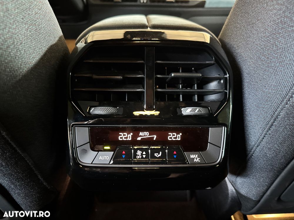 BMW iX - 21