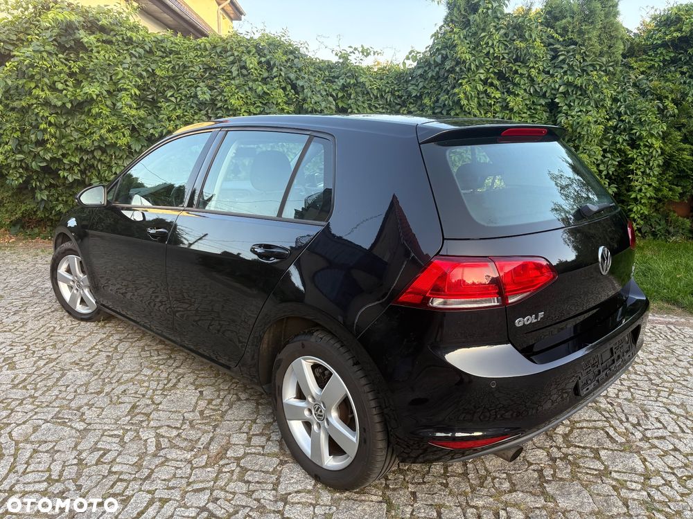 Volkswagen Golf 1.6 TDI DPF Comfortline - 4
