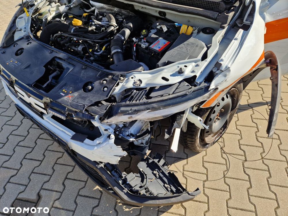 Dacia Jogger 1.0 TCe Essential 7os - 12