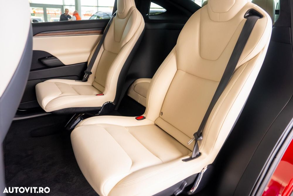 Tesla Model X Standard - 26