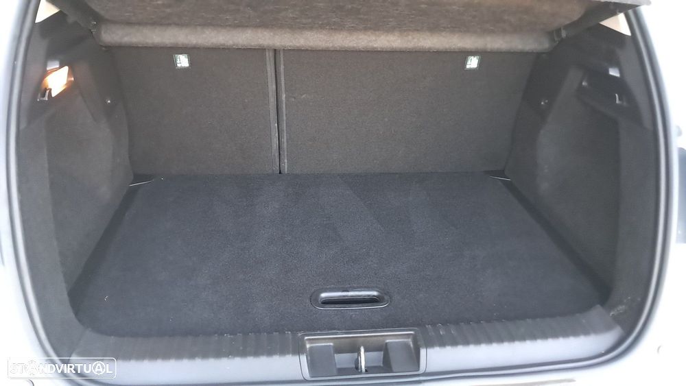 Renault Captur 1.0 TCe Equilibre Bi-Fuel - 36