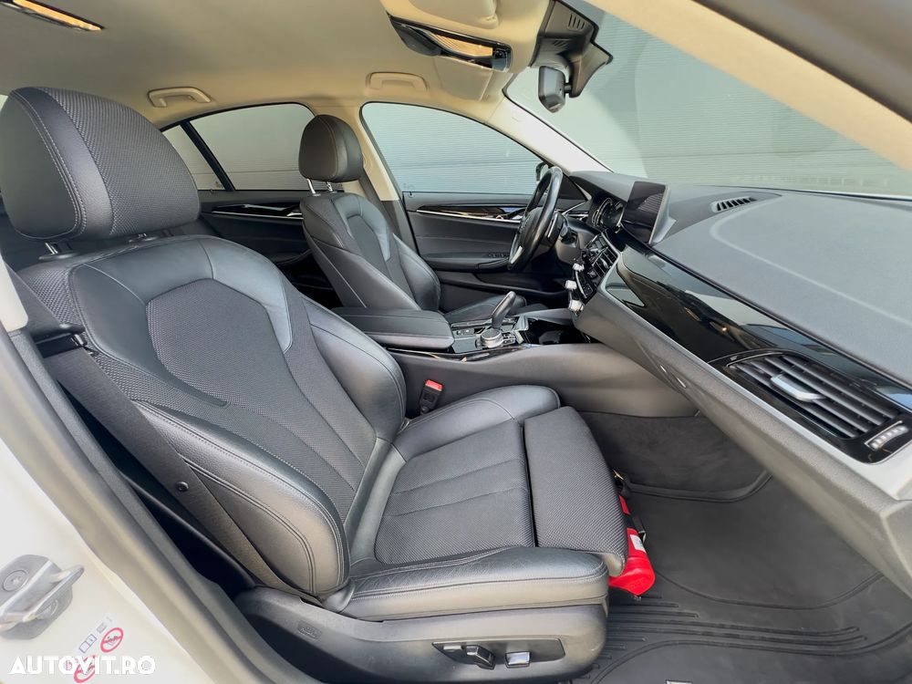 BMW Seria 5 530i xDrive AT - 20