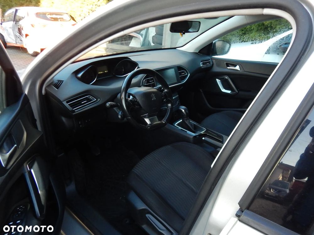 Peugeot 308 BlueHDi 100 Stop & Start Access - 10