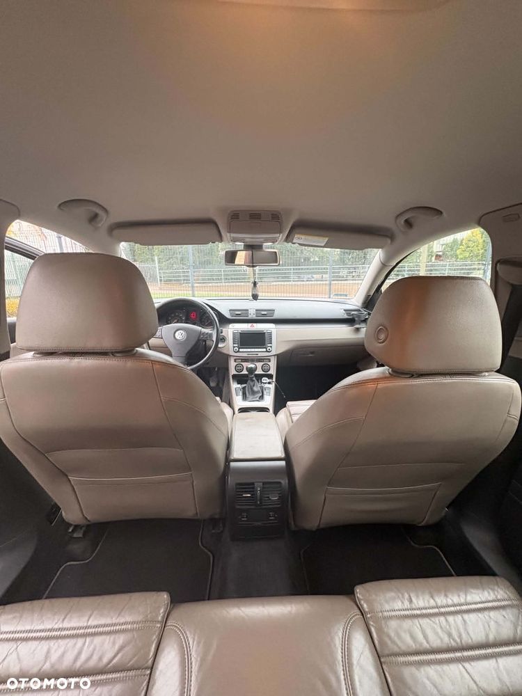 Volkswagen Passat 2.0 FSI 4Mot Highline - 15