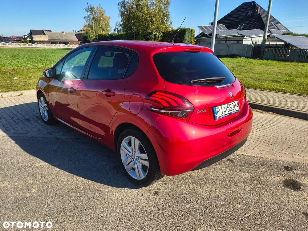 Peugeot 208 - 9