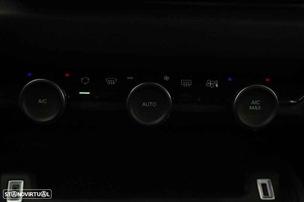 Citroën C4 1.2 PureTech Plus - 12