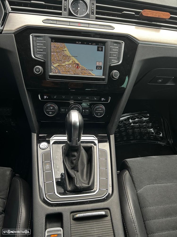 VW Passat 2.0 TDI Highline DSG - 6