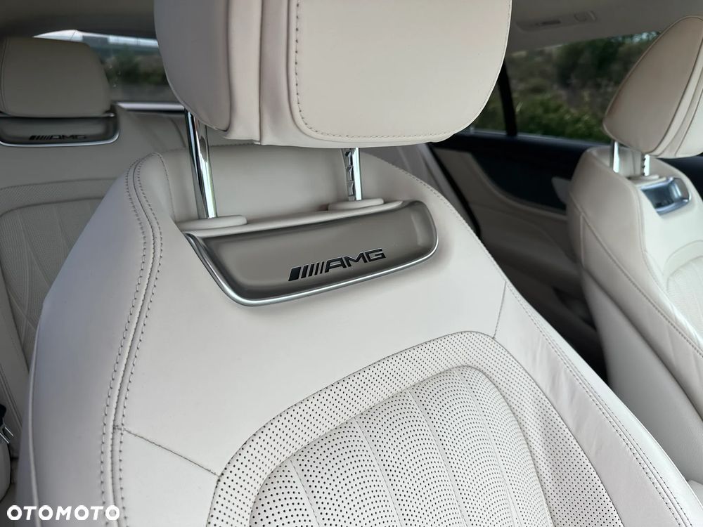 Mercedes-Benz AMG GT 63 4Matic+ Speedshift MCT 9G - 25