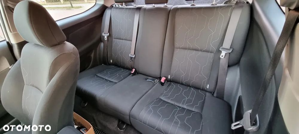 Toyota Auris 1.33 VVT-i Edition - 11