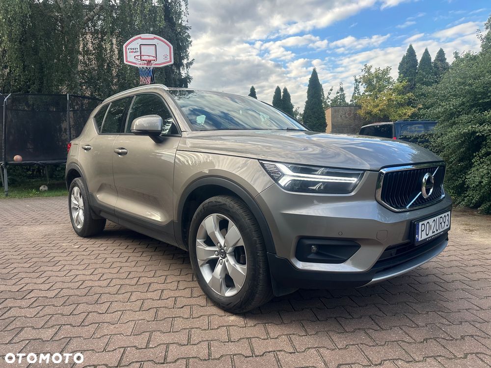 Volvo XC 40 T3 Momentum Pro - 4