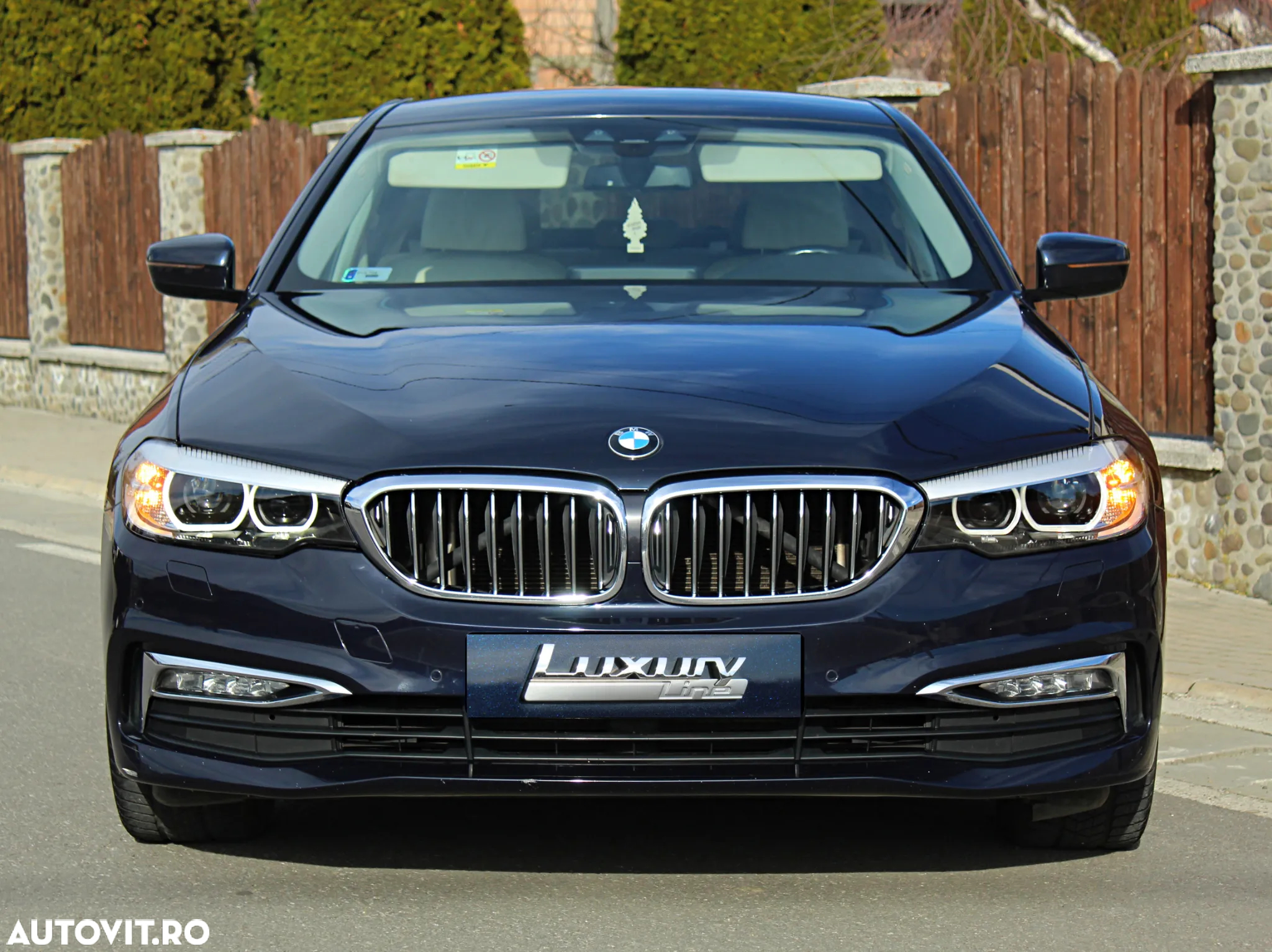 BMW Seria 5 520d xDrive Aut. Luxury Line - 7