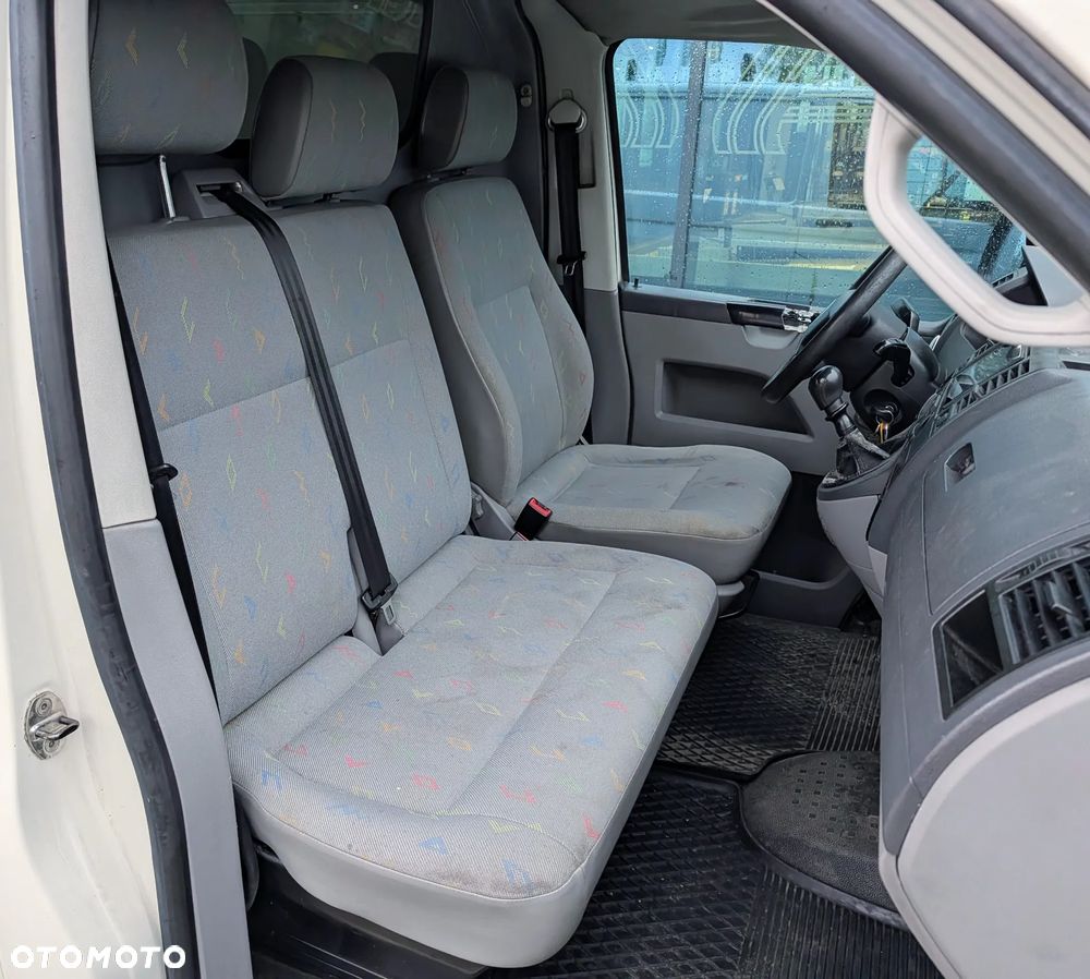 Volkswagen TRANSPORTER T5 - 6