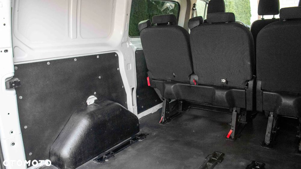 Ford Transit Custom - 32