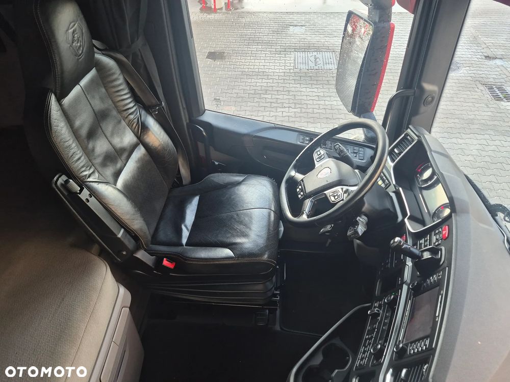 Scania S 500 specjalistyczny , Laweta Platforma hydrauliczna - 19