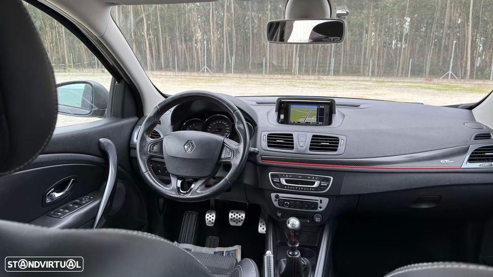 Renault Mégane Sport Tourer 1.5 dCi GT Line SS - 19