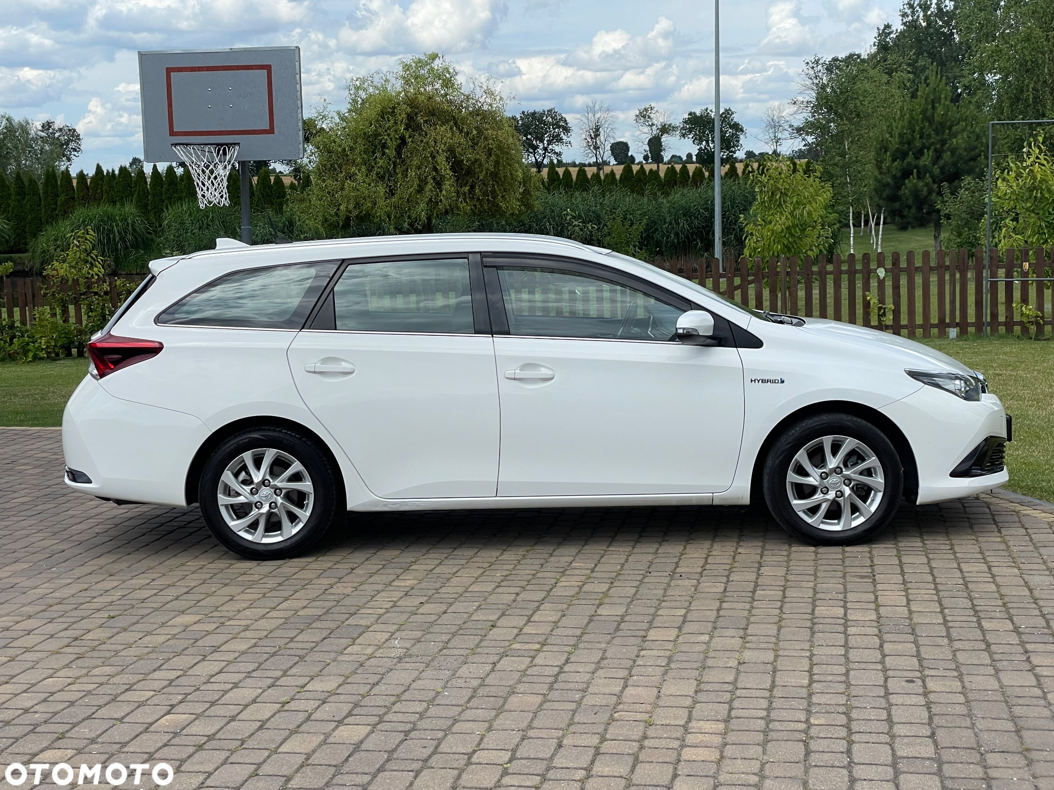 Toyota Auris - 12